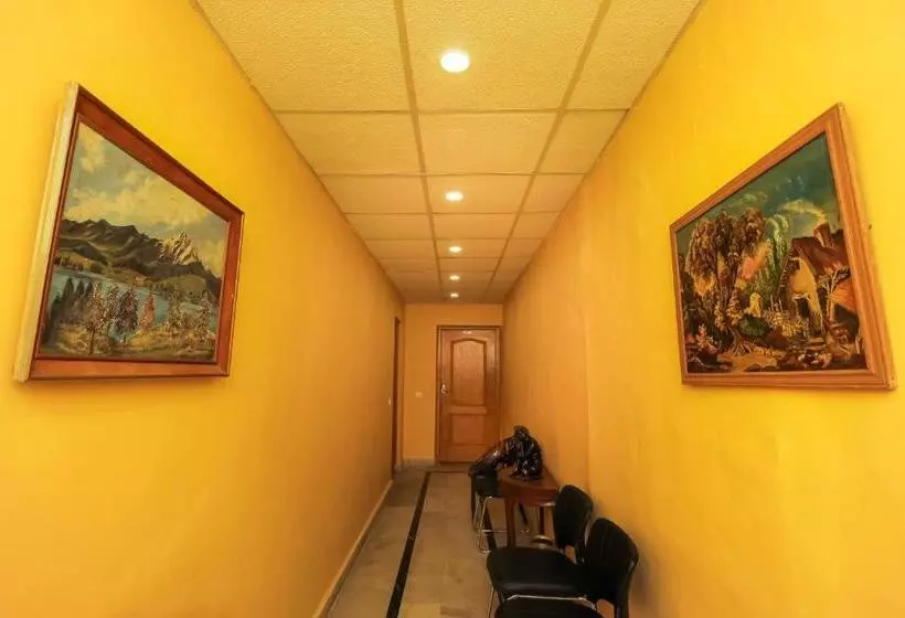 Aamiaismajoitus (B&B) Nandini Villa