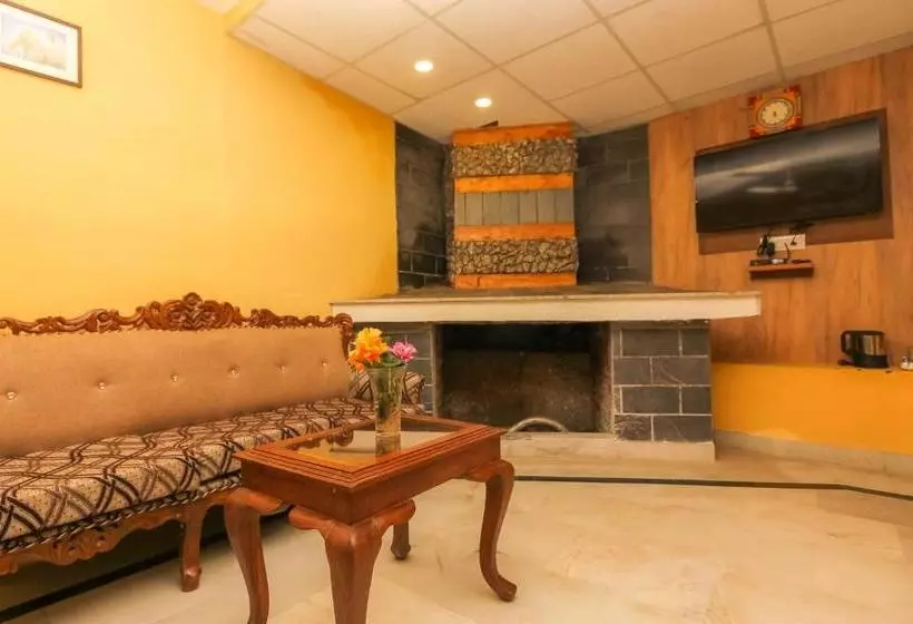 Aamiaismajoitus (B&B) Nandini Villa