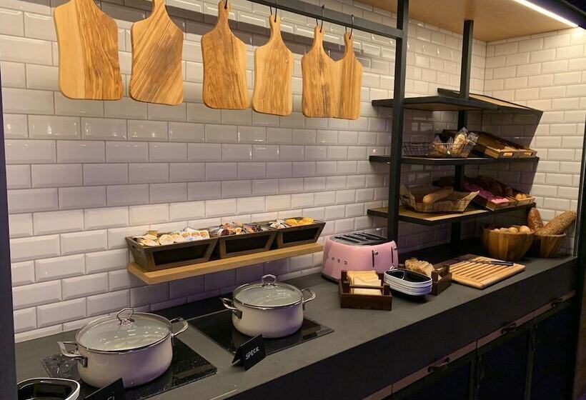 Szálloda Moxy Essen City