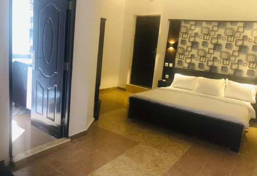 هتل Events & Suites