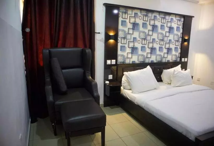هتل Events & Suites