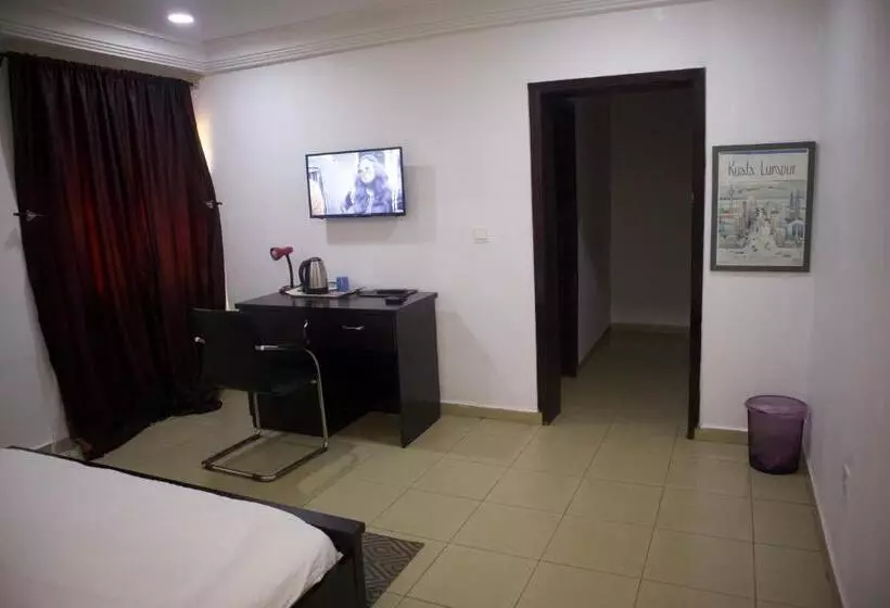 هتل Events & Suites