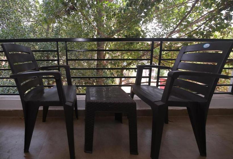 בית מלון כפרי Oyo Flagship 76776 Elegant Studio