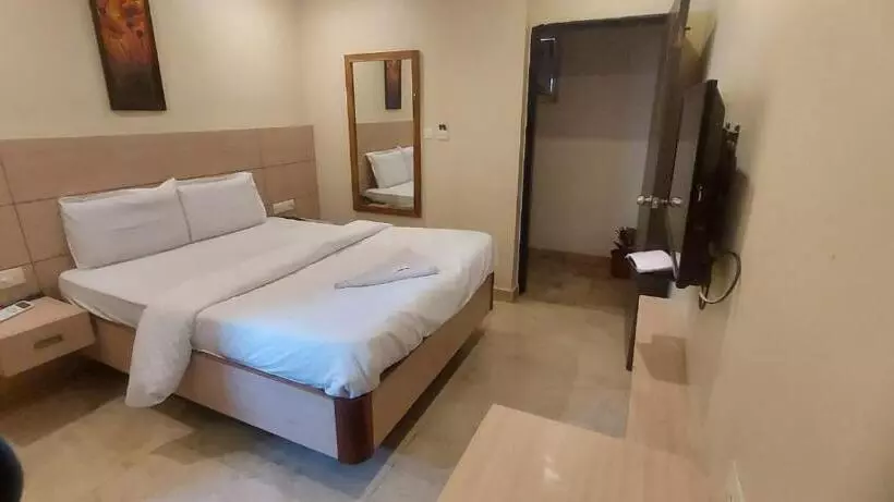 ユースホステル Sri Aditya Inn