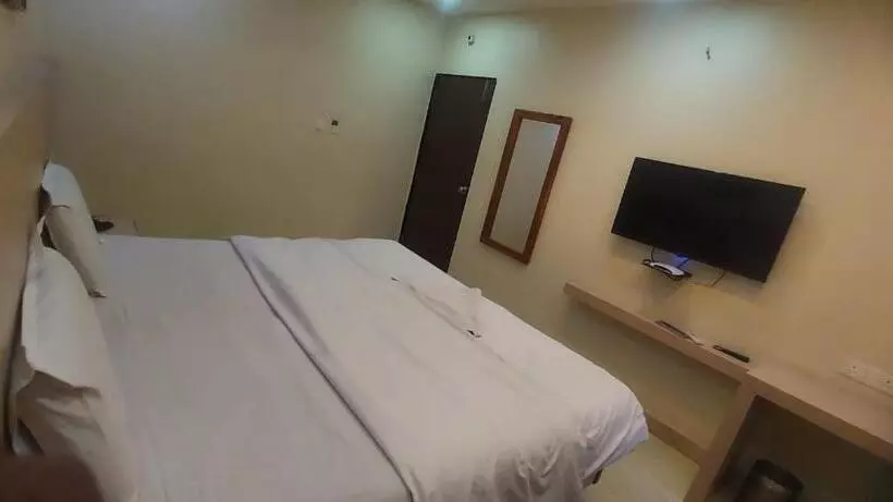 ユースホステル Sri Aditya Inn