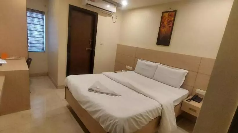 ユースホステル Sri Aditya Inn
