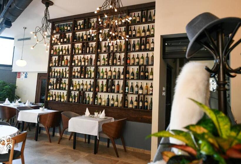 هتل Agape Villa Apartments