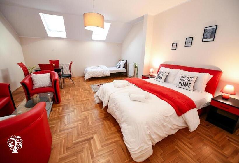 هتل Agape Villa Apartments