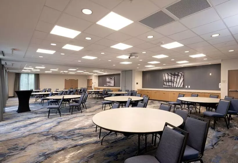 ホテル Fairfield Inn & Suites Arkadelphia