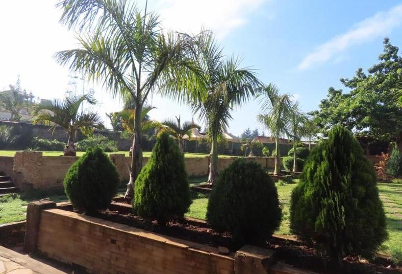 هتل Khwesa Resort