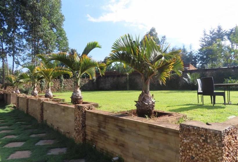 هتل Khwesa Resort