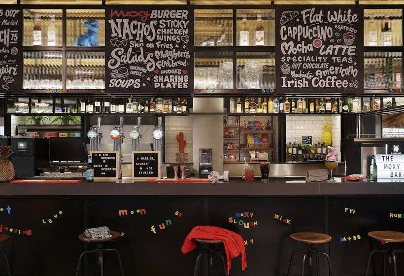 酒店 Moxy Slough