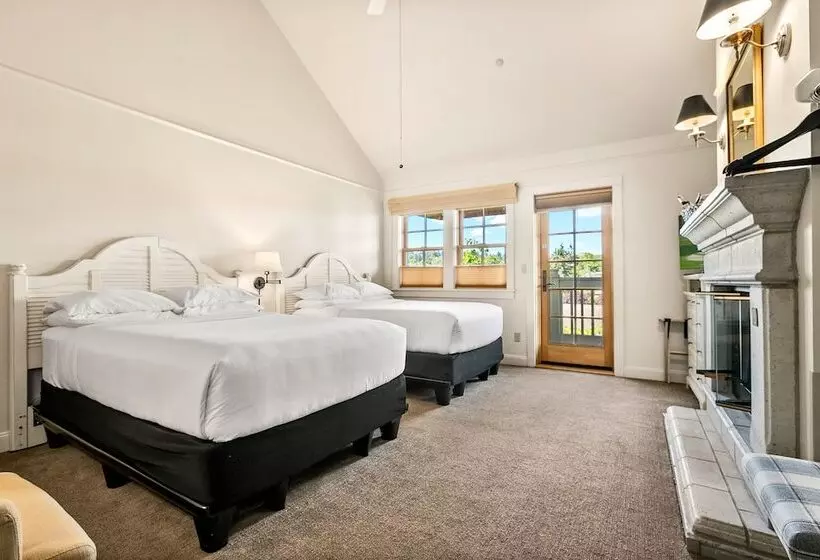 Hotelli Saratoga Inn