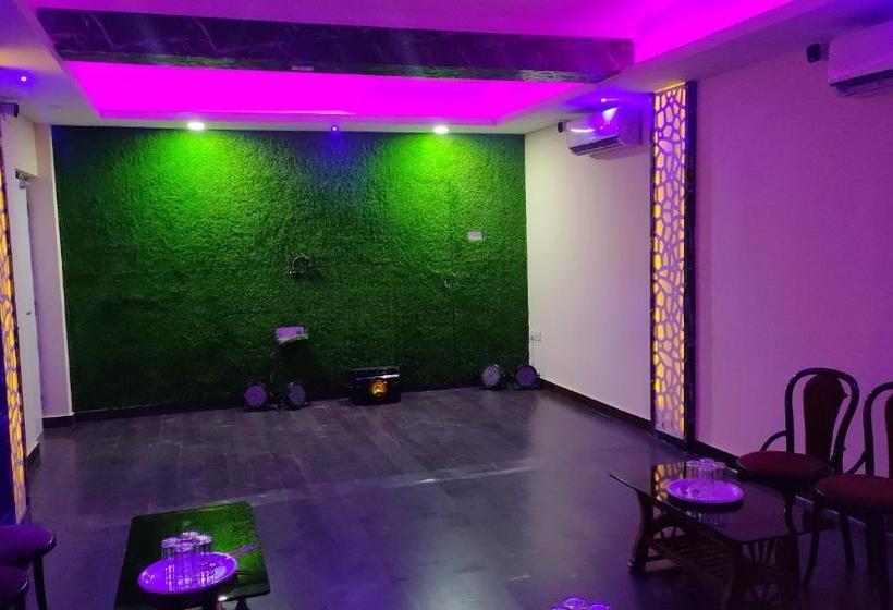 هتل The Greenstar Inn