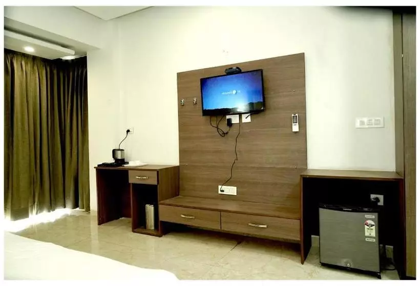 ホテル Viraj Inn