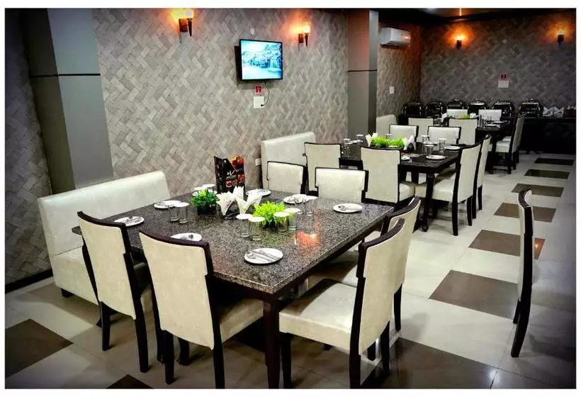 ホテル Viraj Inn