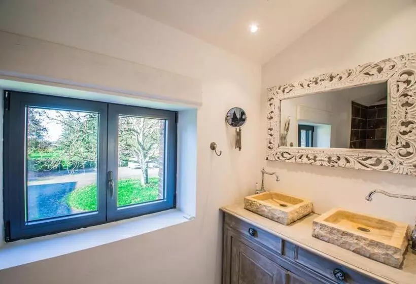 Majatalo La Grange Du Cleray