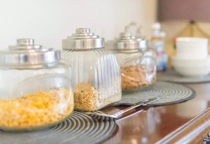 Majatalo One Of Our Top Picks In Pretoria  Lovely Spacious Room With Breakfast