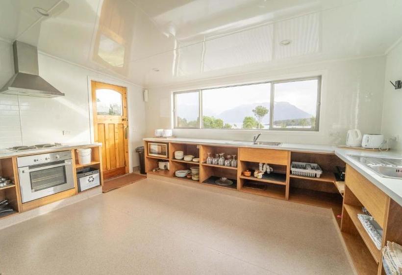 Hospedaria Lone Moose Backpackers