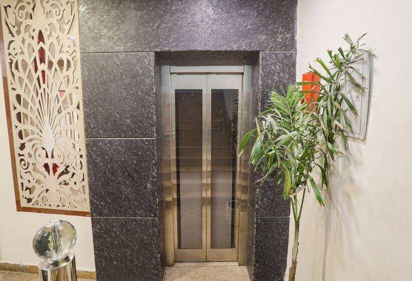 Fabhotel The Diamond