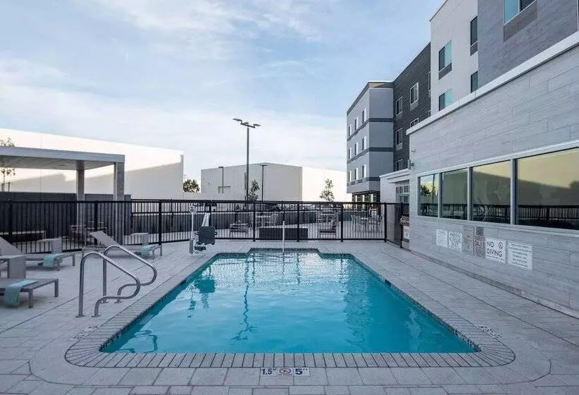 Hotelli Fairfield By Marriott Inn & Suites Anaheim Los Alamitos