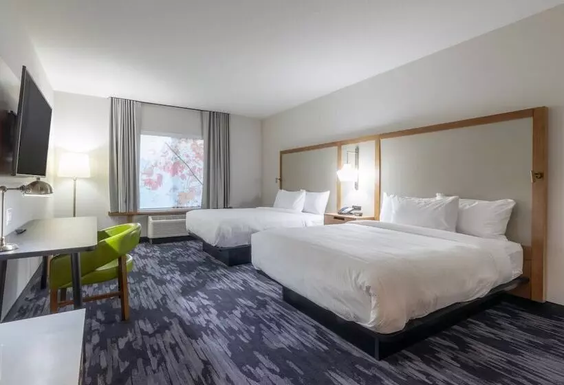 Hotelli Fairfield Inn & Suites By Marriott Salmon Arm