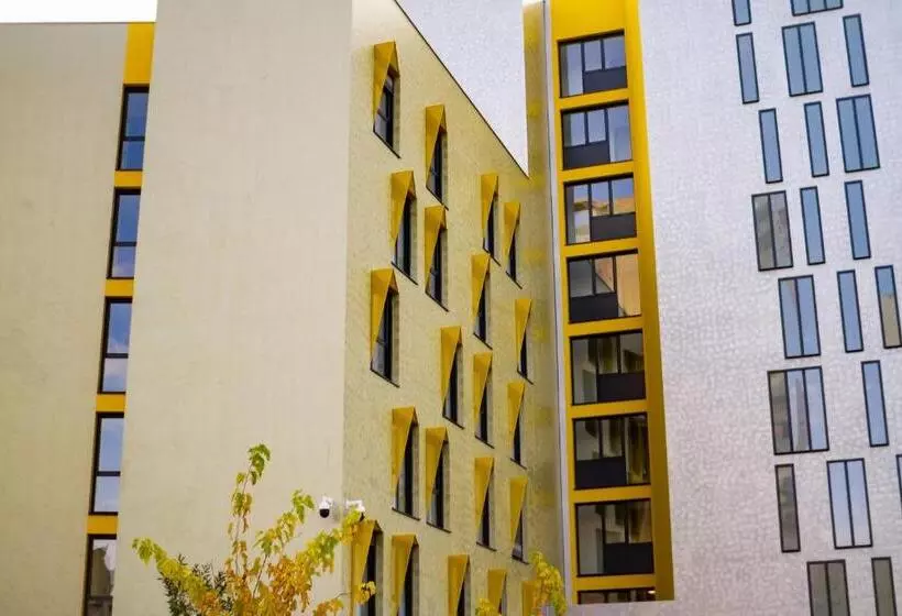 ホテル Parme Etape