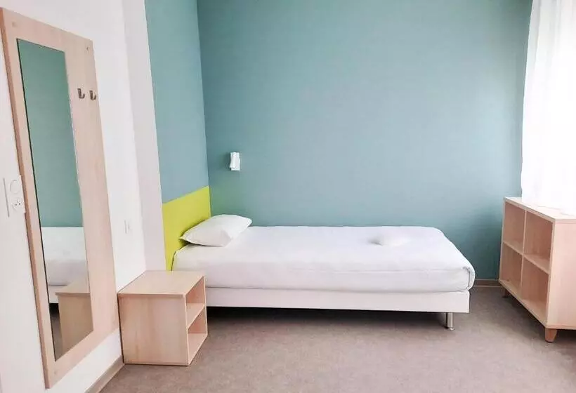 ホテル Parme Etape