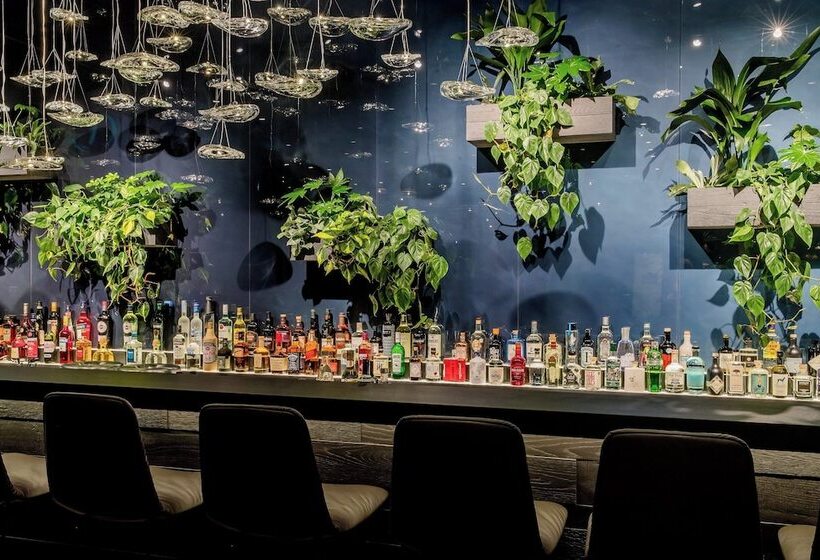 Motel One Bonn Hauptbahnhof