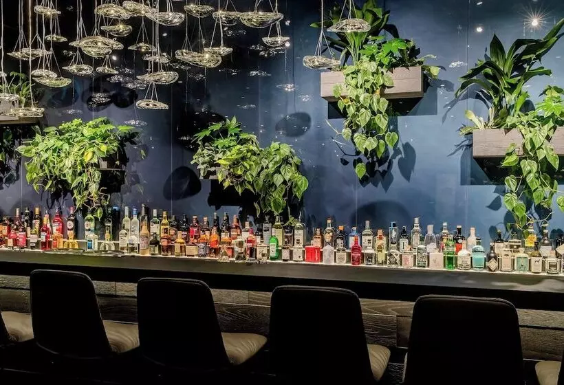 Motel One Bonn Hauptbahnhof