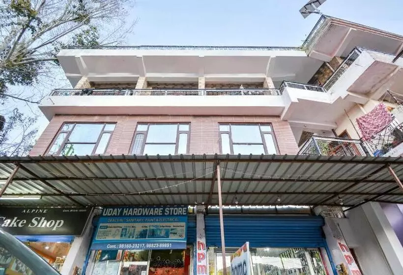 پانسیون Flagship The Alpine Homes