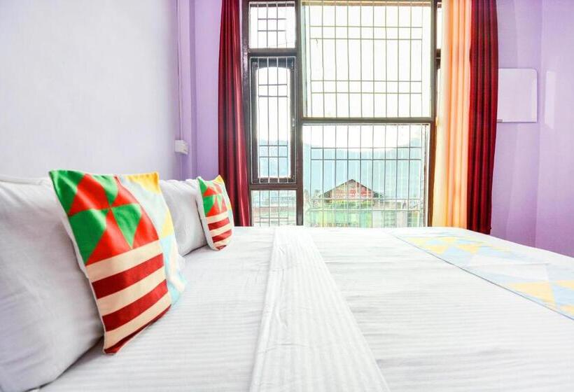 פנסיון Flagship The Alpine Homes