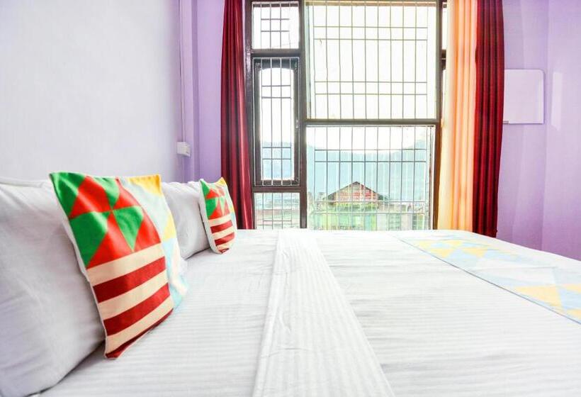 פנסיון Flagship The Alpine Homes