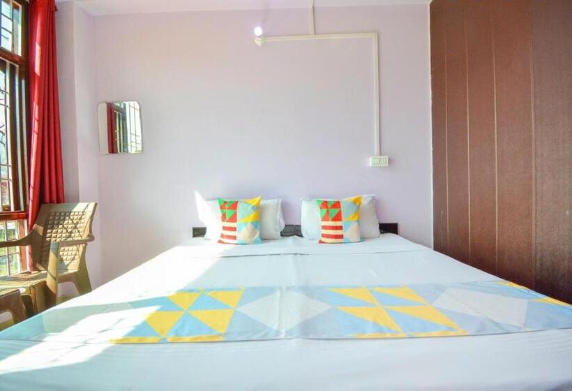 פנסיון Flagship The Alpine Homes