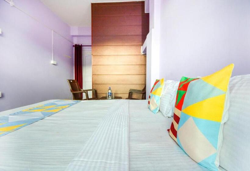 פנסיון Flagship The Alpine Homes