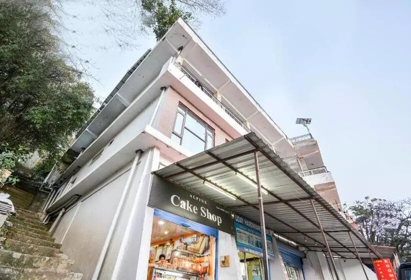 پانسیون Flagship The Alpine Homes