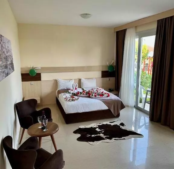 استراحتگاه Celebi Garden Hotel   Cittaslow Retreat