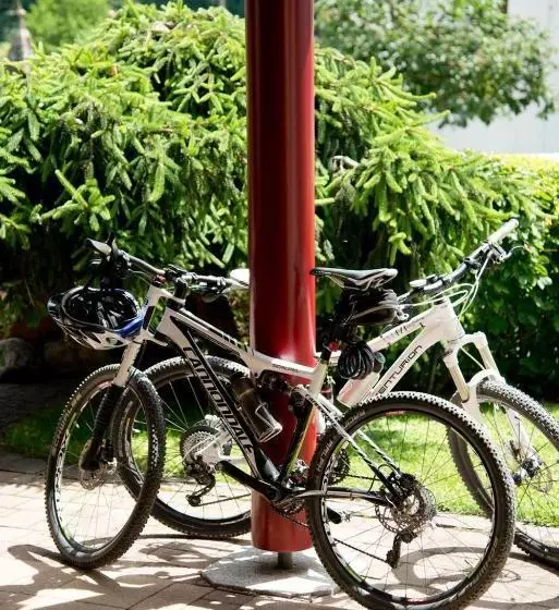 Retkeilymaja Gasthaus Gostišče Trattoria Ogris