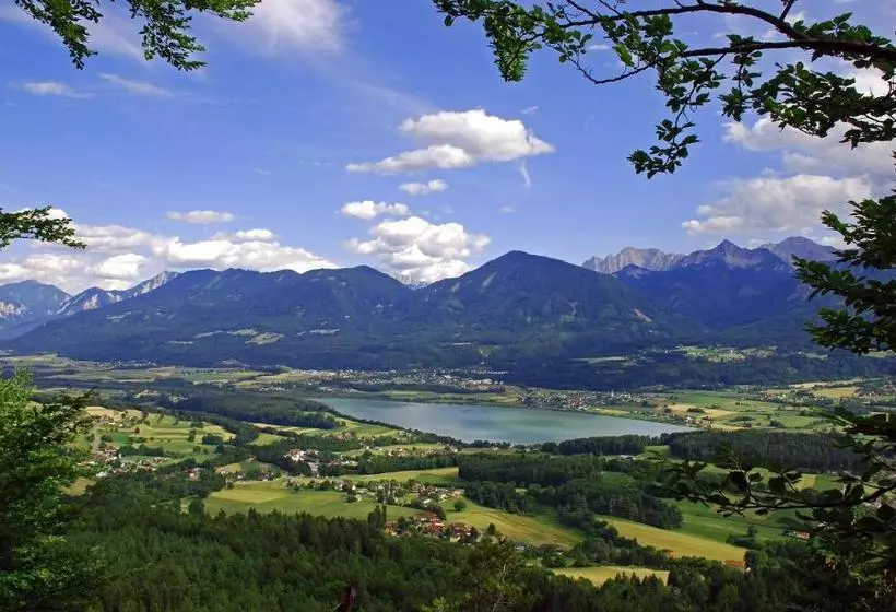 Retkeilymaja Gasthaus Gostišče Trattoria Ogris