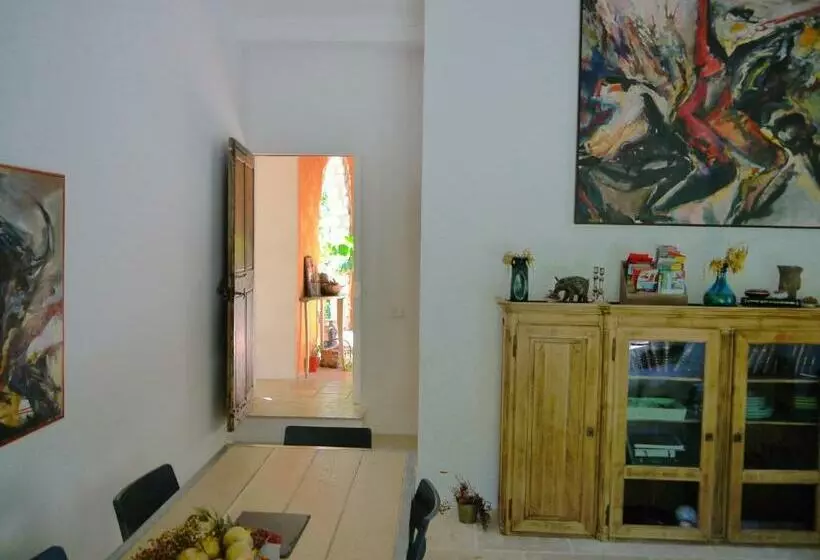 ベッドアンドブレックファースト L'ostal Du Pic St Loup