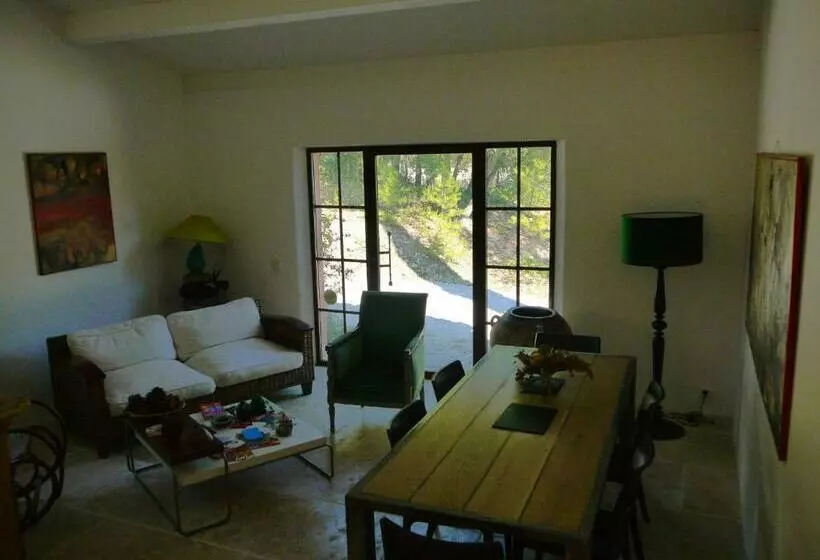 ベッドアンドブレックファースト L'ostal Du Pic St Loup