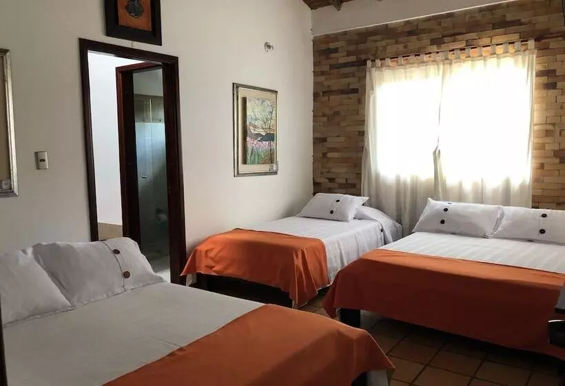 Finca Hotel Camarpa