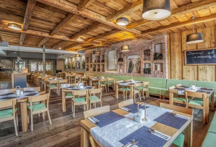 Hotelli Lidový Dům