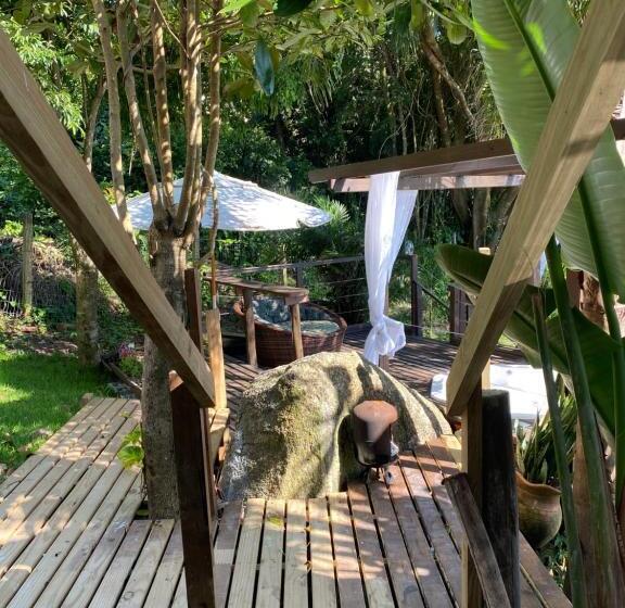 Albergue Explorer   Hostel