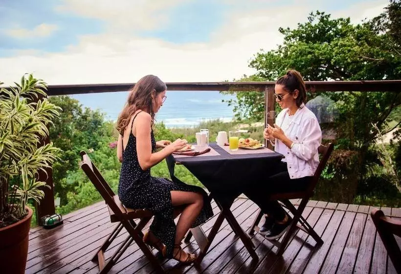 Albergue Explorer   Hostel