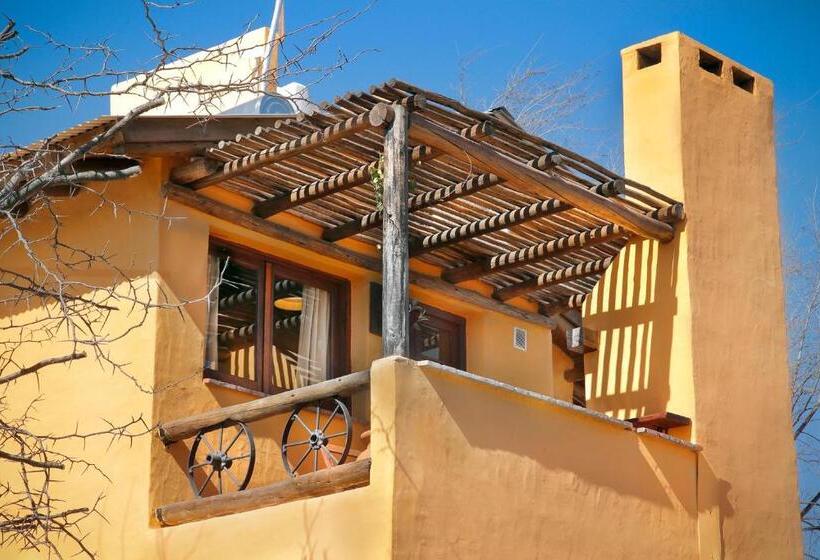 Hostel Cabañas La Matera