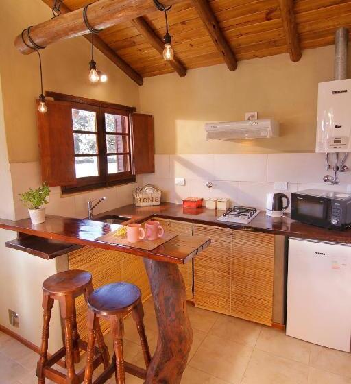 Hostel Cabañas La Matera