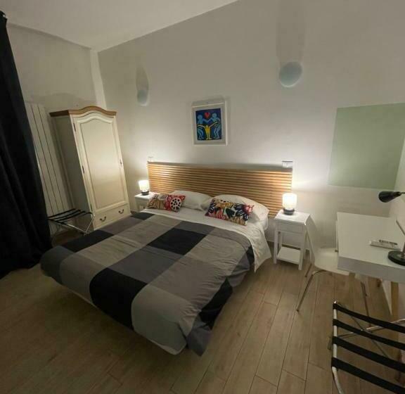 تختخواب و صبحانه My Bnb Pisa