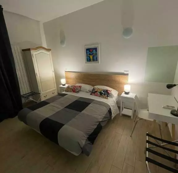 تختخواب و صبحانه My Bnb Pisa