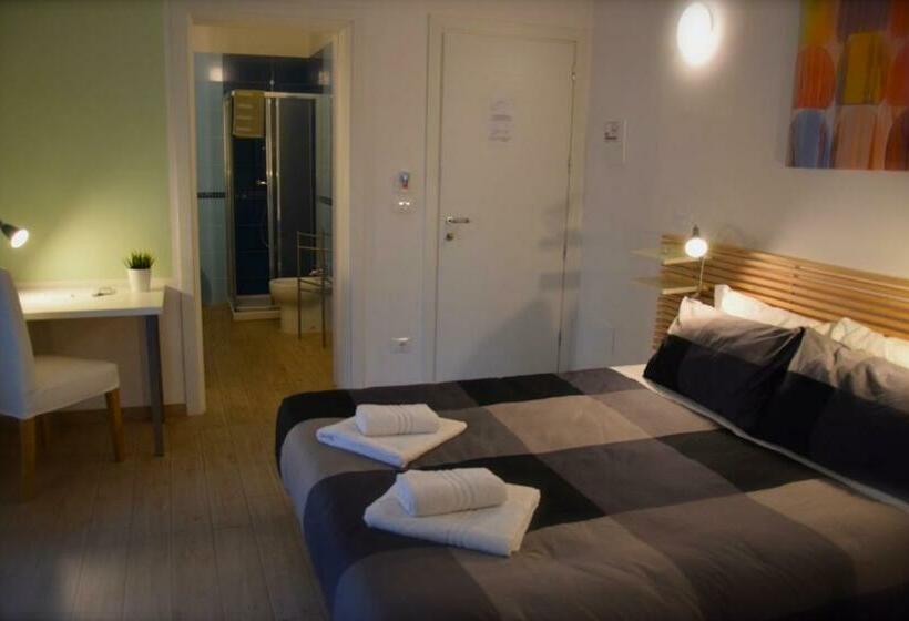 تختخواب و صبحانه My Bnb Pisa